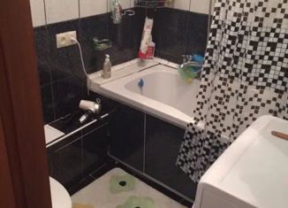 Продаю 1-комнатную квартиру, 32 м2, Прокопьевск, улица Яворского, 11