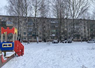 Продается 2-ком. квартира, 45 м2, Сланцы, улица Грибоедова, 18