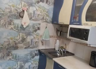 2-ком. квартира на продажу, 44.4 м2, Нижневартовск, Спортивная улица, 3А