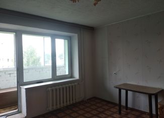 Продажа 3-ком. квартиры, 61 м2, село Белогорье, Заводская улица, 4