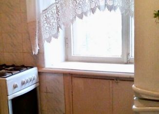 Продам 2-ком. квартиру, 45 м2, Лебедянь, Трудовая улица, 2