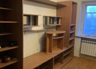 Продаю комнату, 45 м2, Казань, улица 40 лет Октября, 18