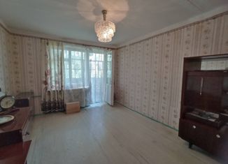 Продается трехкомнатная квартира, 57.1 м2, Заречный, улица Ленина, 33