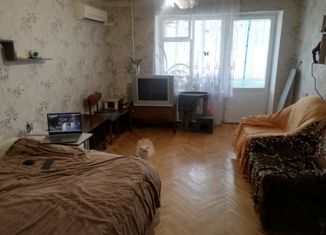 Продам трехкомнатную квартиру, 61.2 м2, дачный посёлок Кокошкино, улица Ленина, 3