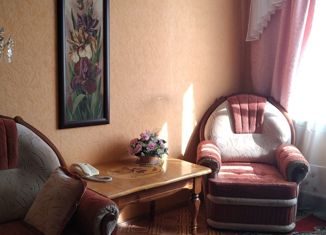 Сдаю 2-ком. квартиру, 52 м2, Березники, улица Свердлова, 168