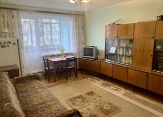 Продажа трехкомнатной квартиры, 59.3 м2, Березники, улица Черняховского, 32