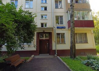 Продам трехкомнатную квартиру, 60 м2, Москва, улица Рогова, 4, улица Рогова