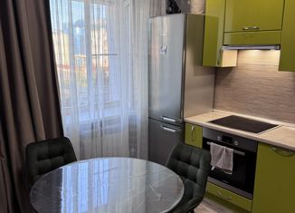 Продается 1-ком. квартира, 37.1 м2, Губкинский, 9-й микрорайон, 21