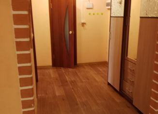 Продаю 3-ком. квартиру, 50 м2, Нюрба, Комсомольская улица, 107