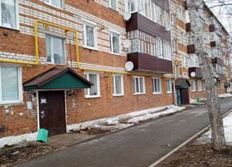 Продажа трехкомнатной квартиры, 47.5 м2, Кукмор, улица Ворошилова, 23