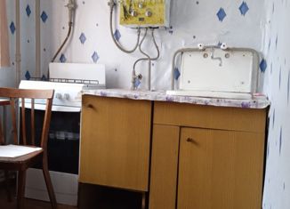 Продам 2-ком. квартиру, 41.4 м2, рабочий посёлок Крестцы, улица Строителей, 18