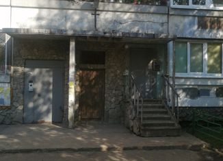 Продам двухкомнатную квартиру, 48 м2, Свердловская область, улица Сулимова, 39