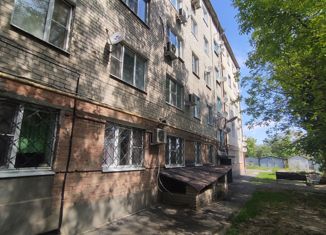 Продажа двухкомнатной квартиры, 43 м2, Зеленокумск, улица Мира, 132