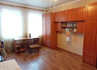 Продаю 3-комнатную квартиру, 70 м2, Соль-Илецк, Герасимовская улица, 110