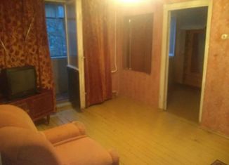 Продаю трехкомнатную квартиру, 48 м2, село Кумак, улица 70 лет ВЛКСМ, 12