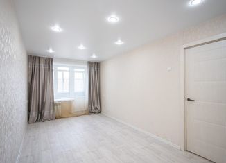 Продаю двухкомнатную квартиру, 43 м2, Новокузнецк, улица Орджоникидзе, 36