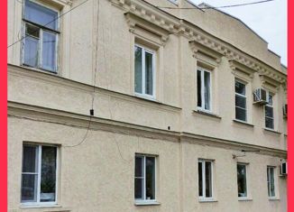 Продажа 4-комнатной квартиры, 96 м2, Таганрог, улица Чехова, 159