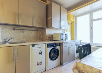 Продам 3-комнатную квартиру, 64.3 м2, Москва, Судостроительная улица, 6, метро Коломенская