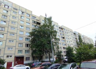3-комнатная квартира на продажу, 73 м2, Санкт-Петербург, метро Комендантский проспект, Комендантский проспект, 31к2