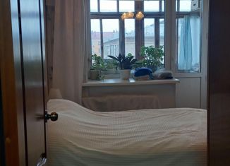 Продажа 4-комнатной квартиры, 61 м2, Новотроицк, Советская улица, 62А