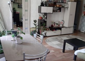 Продается 2-ком. квартира, 44 м2, Елабуга, улица Матросова, 5