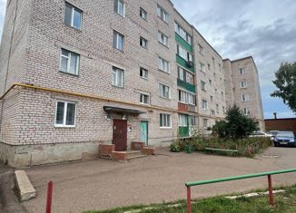 Продаю 1-ком. квартиру, 32.4 м2, Дюртюли, Садовая улица, 25