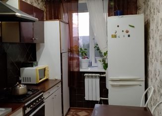 Продаю трехкомнатную квартиру, 55.58 м2, Кувандык, Школьная улица, 1