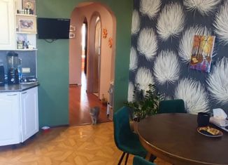 Продажа 2-комнатной квартиры, 55.7 м2, Артём, Норильская улица, 2/1