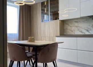 Продаю трехкомнатную квартиру, 90 м2, Москва, Тайнинская улица, 9, метро Медведково