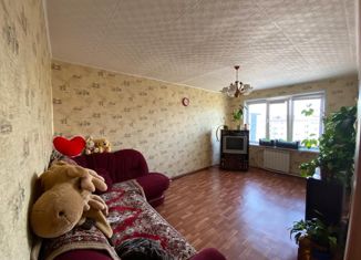 Продам 2-комнатную квартиру, 47 м2, село Высокая Гора, улица Мичурина, 1