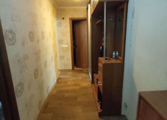 Продается 2-комнатная квартира, 43 м2, Жуков, улица Маршала Жукова, 5