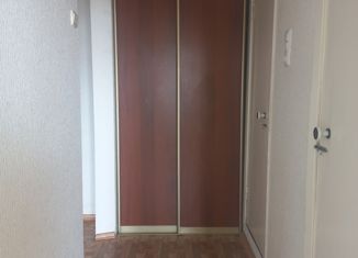 Двухкомнатная квартира в аренду, 46 м2, Челябинская область, улица 9 Мая, 32