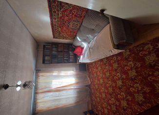 Продам 2-ком. квартиру, 47.6 м2, посёлок Вольгинский, Старовская улица, 1