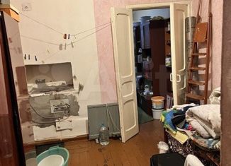 Продам 2-ком. квартиру, 43 м2, Новочеркасск, Платовский проспект, 100