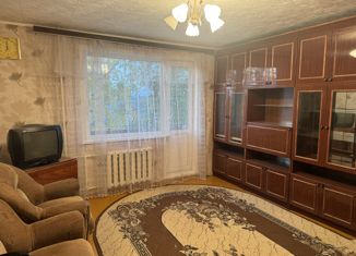 Продажа трехкомнатной квартиры, 58 м2, Реж, улица Максима Горького, 9