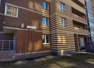 Продается 3-ком. квартира, 68.5 м2, городской посёлок Янино-1, Голландская улица, 8