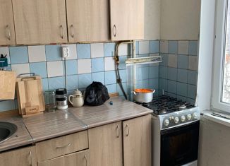 Продаю 3-ком. квартиру, 50 м2, Москва, Окская улица, 4к1, метро Текстильщики