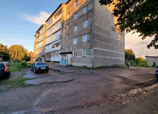 Продаю 2-комнатную квартиру, 47 м2, Черняховск, улица Гагарина, 38