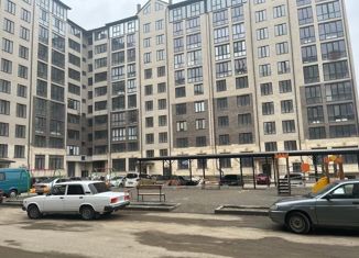 Продажа 2-комнатной квартиры, 75 м2, Нальчик, улица Тарчокова, 31, район Мей