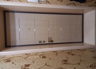 Продается трехкомнатная квартира, 62 м2, село Миасское, Садовая улица, 8