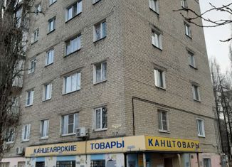 Продам трехкомнатную квартиру, 45 м2, Саратовская область, Международная улица, 20