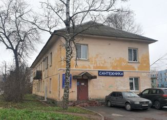 Продажа 3-комнатной квартиры, 57.7 м2, Коммунар, Ленинградская улица, 3