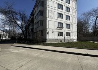 Двухкомнатная квартира на продажу, 46 м2, Пермский край, Шлюзовая улица, 9