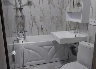 Квартира в аренду студия, 40 м2, Сочи, улица Голенева, 17/4, микрорайон Макаренко