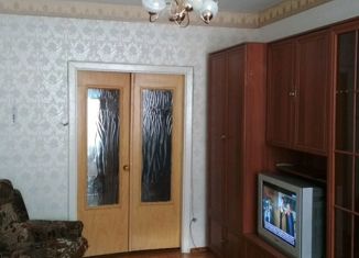 Продаю 2-комнатную квартиру, 47.1 м2, Североморск, улица Адмирала Сизова, 1