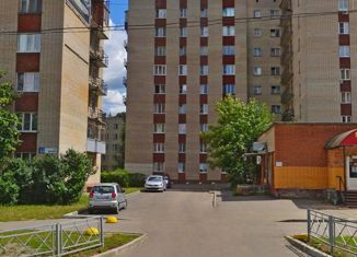 Продаю комнату, 33.6 м2, Калужская область, улица Курчатова, 43