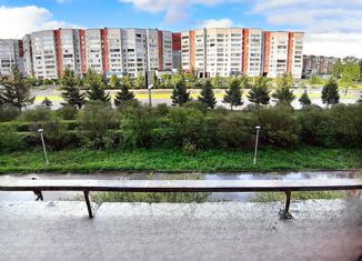 Продается 1-комнатная квартира, 28.7 м2, Северск, Коммунистический проспект, 120