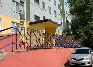 Продам 4-ком. квартиру, 74.9 м2, Элиста, 2-й микрорайон, 2-й микрорайон, 26