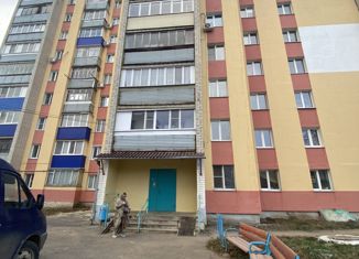 Продаю двухкомнатную квартиру, 40.6 м2, посёлок Строитель, микрорайон Центральный, 4
