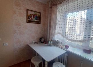 Продам однокомнатную квартиру, 39 м2, Азнакаево, улица Султангалиева, 25Б